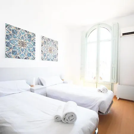 Apartamento Centro Bcn Bien Comunicado