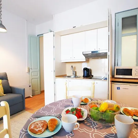 Apartamento Centro Bcn Bien Comunicado
